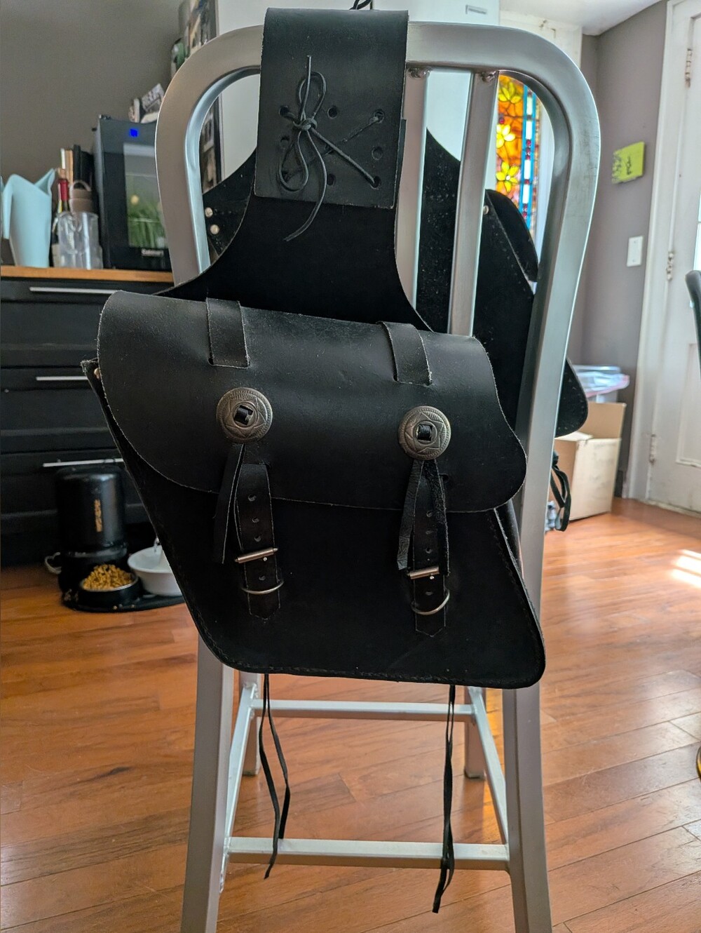 Black Leather Saddle Bag - Classic Riding Pannier